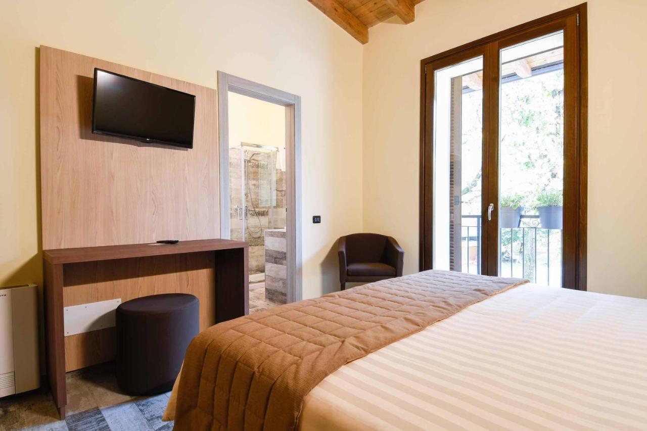Agriturismo Ippolita Lucchetti Cene Exteriör bild